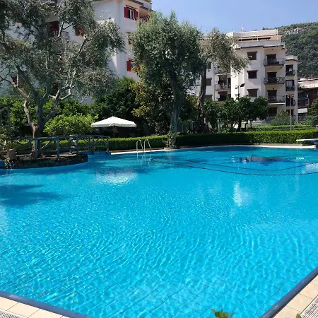 Casa Bice Amazing View Of Vesuvius With Pool Сорренто